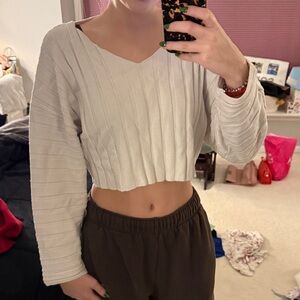 Le Lis Cream Ribbed Crop Top longsleeve